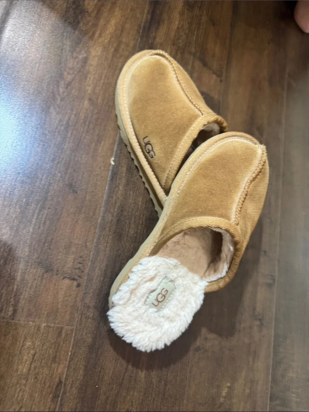 UGG Kids Chestnut Slip-On Shearling Clog Slippers